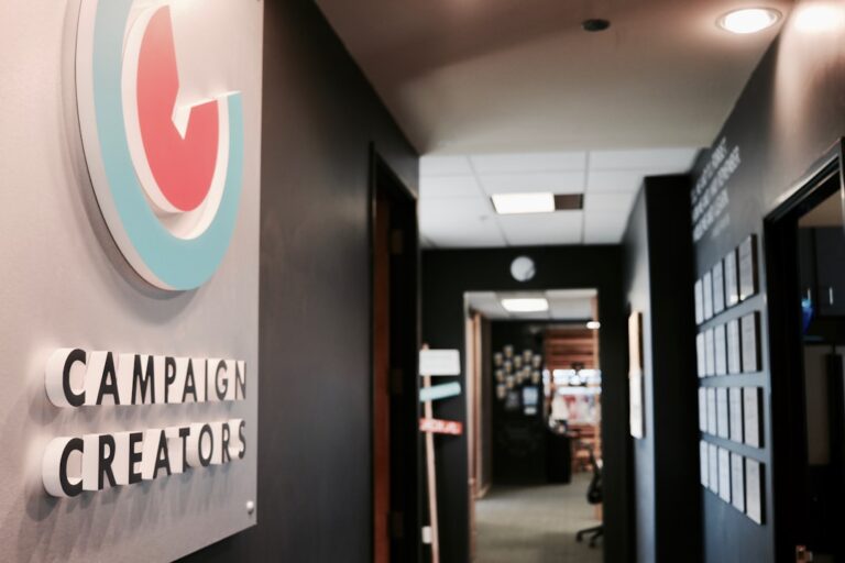 Creating Compelling Ads That Convert Visitors into Customers